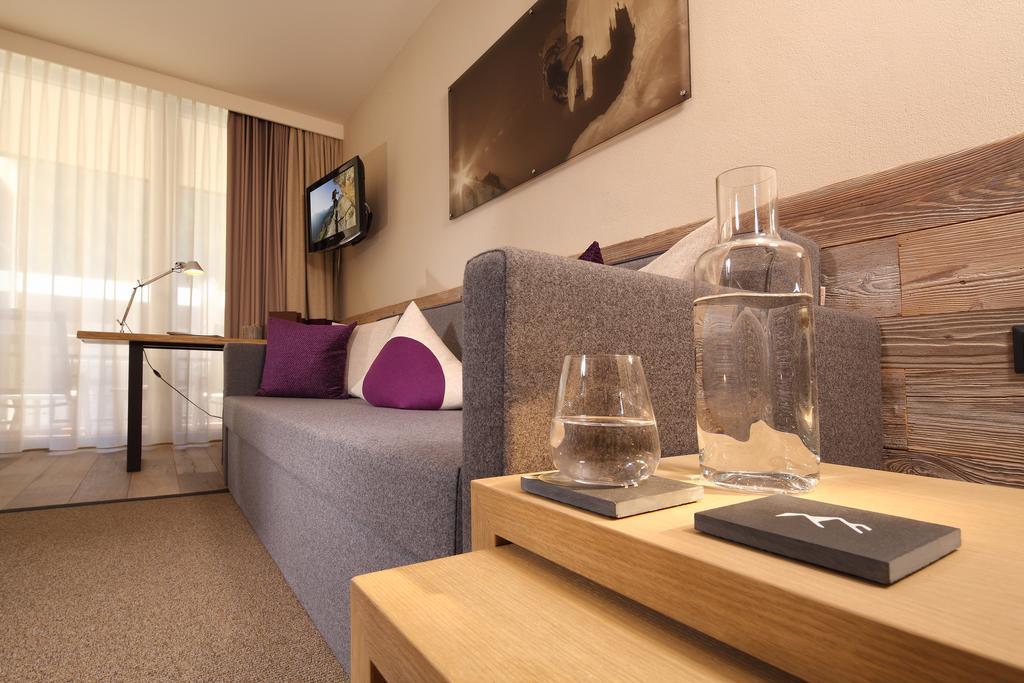 Bergland Design- Und Wellnesshotel Sölden Oda fotoğraf
